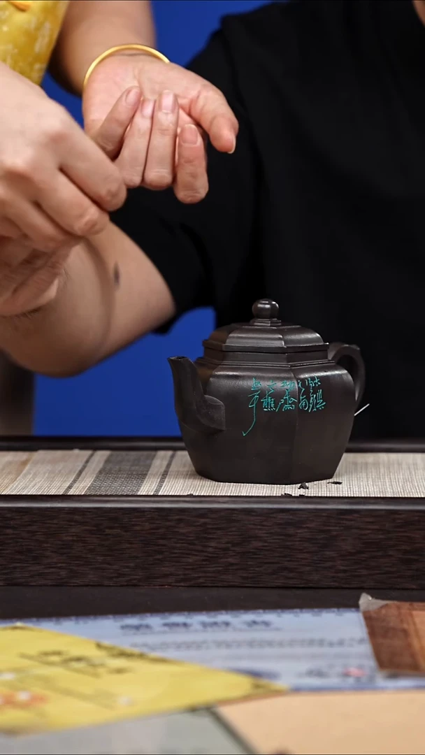 茶壶紫砂82