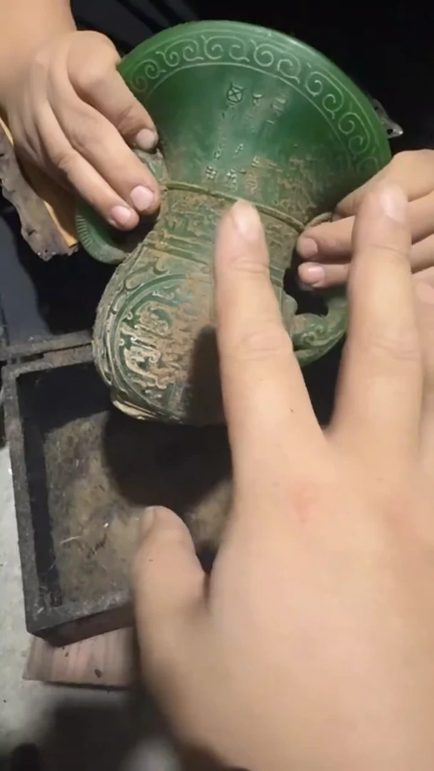 木闪电购链接精品摆件绿王瓶