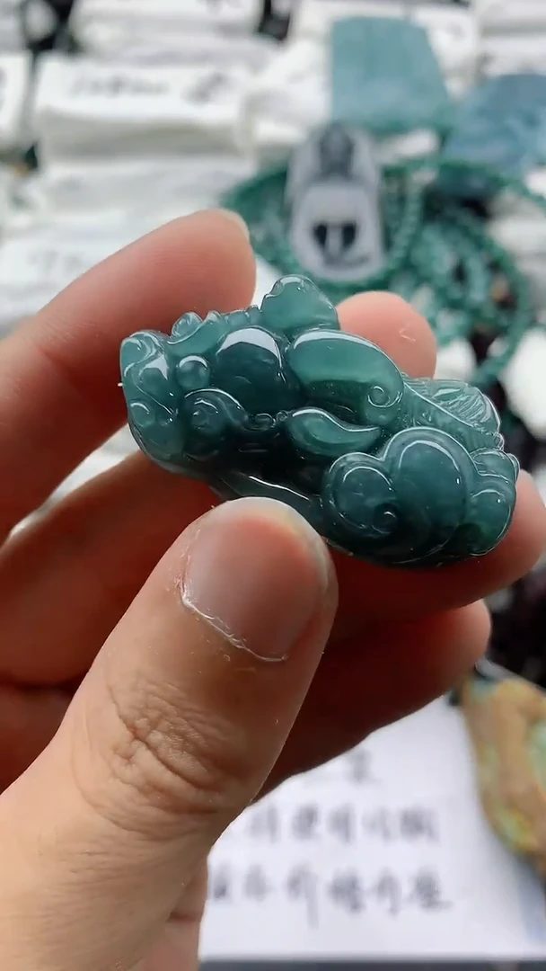 翡翠未镶嵌颈饰88888888