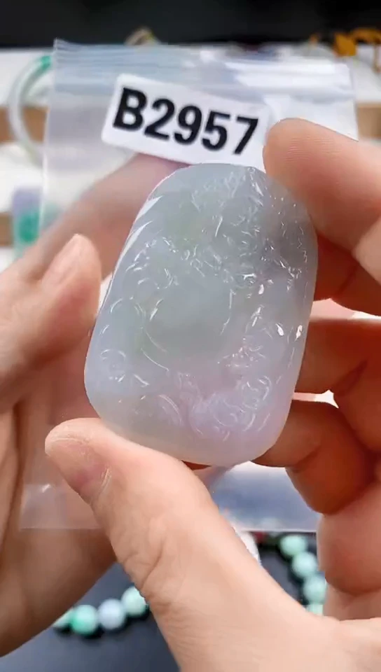 颈饰未镶嵌翡翠天然翡翠吊坠挂件