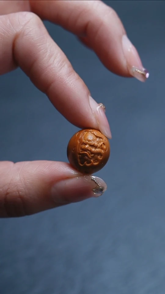 【闪购商品】橄榄核吊坠苏工橄榄核