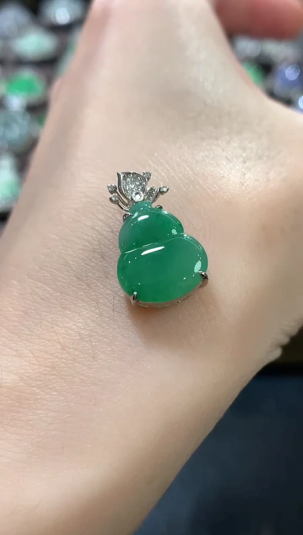 吊坠(不含链)18K金镶嵌翡翠a36