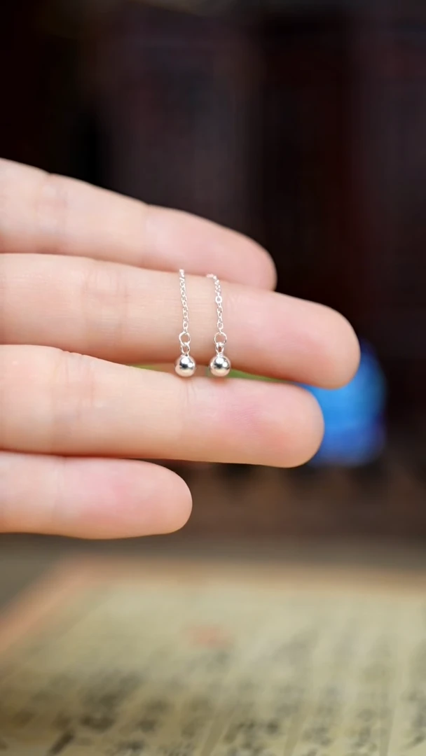 刺绣黔东南苗族刺绣银豆耳线