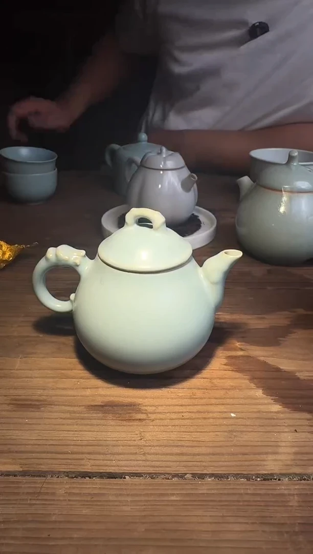 婺州窑龙窑烧制技艺汝窑壶主播用过一次