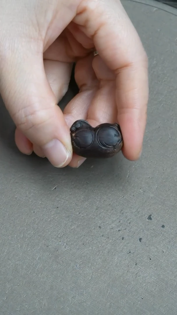 【闪购商品】沉香吊坠沉水文莱沉香2.82克雕刻挂件