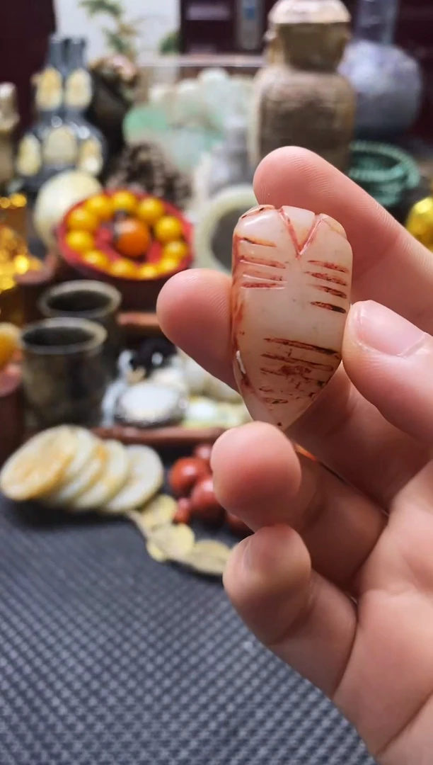 未镶嵌和田玉挂件1个