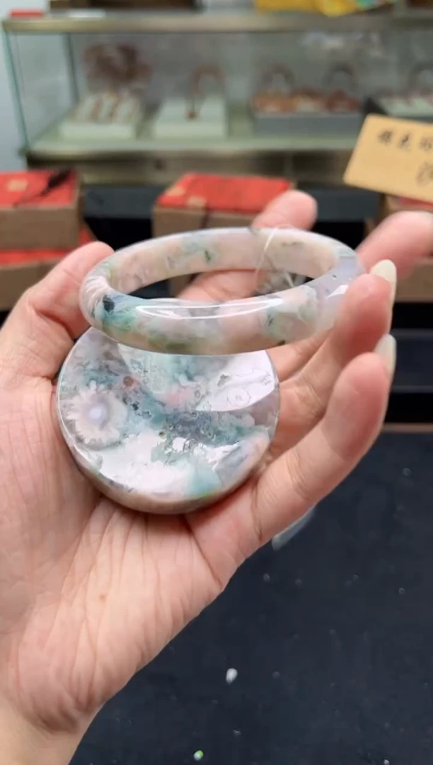 未镶嵌手镯石英质玉61圈口（赠品镯心）2S9893