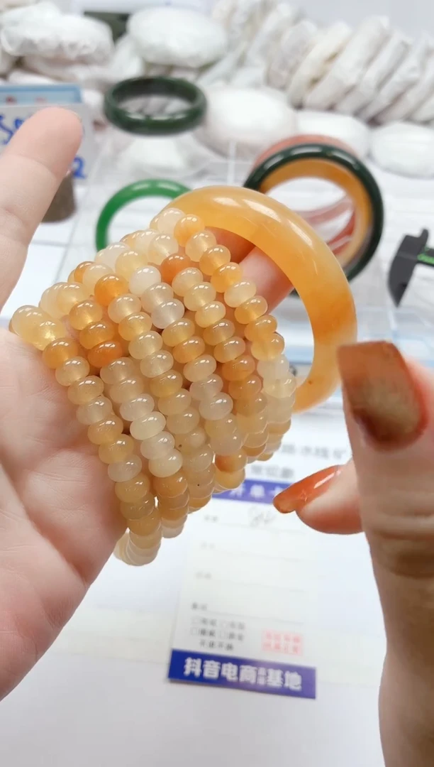 石英质玉手镯未镶嵌84/黄算盘