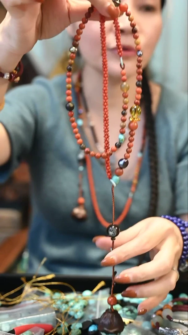 颈饰未镶嵌南红玛瑙全量