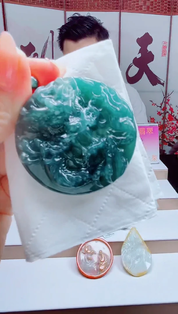 翡翠未镶嵌颈饰88888888