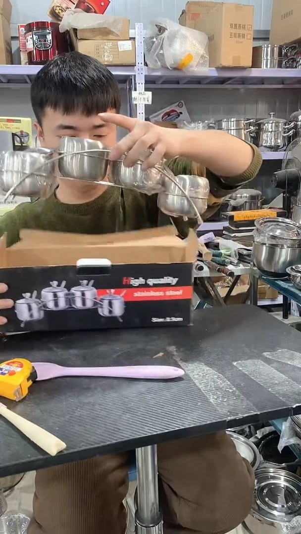 调料盒四个送架瑕疵