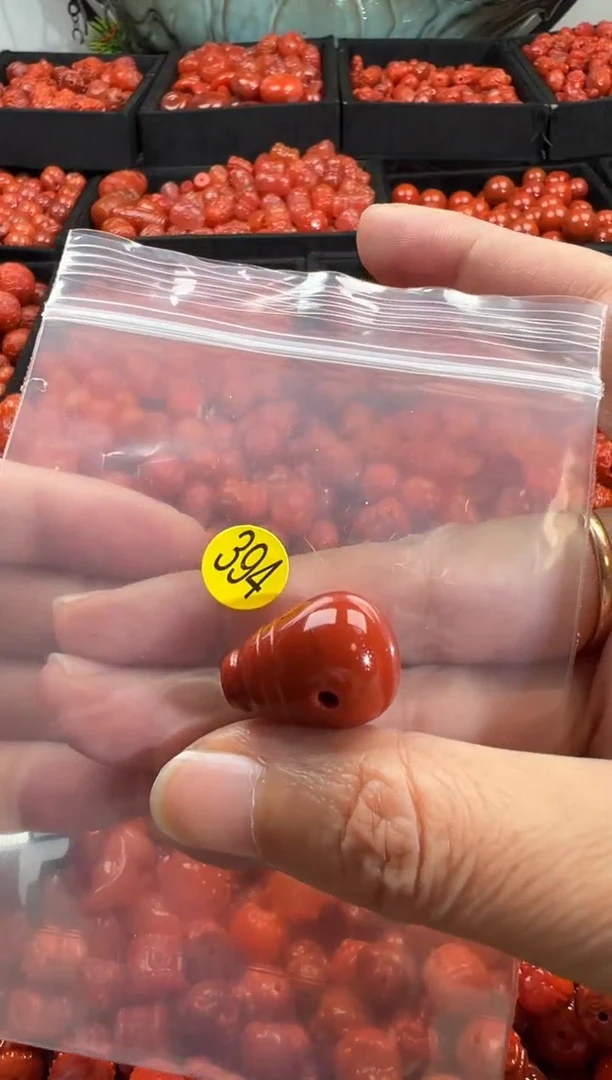 颈饰未镶嵌南红玛瑙1