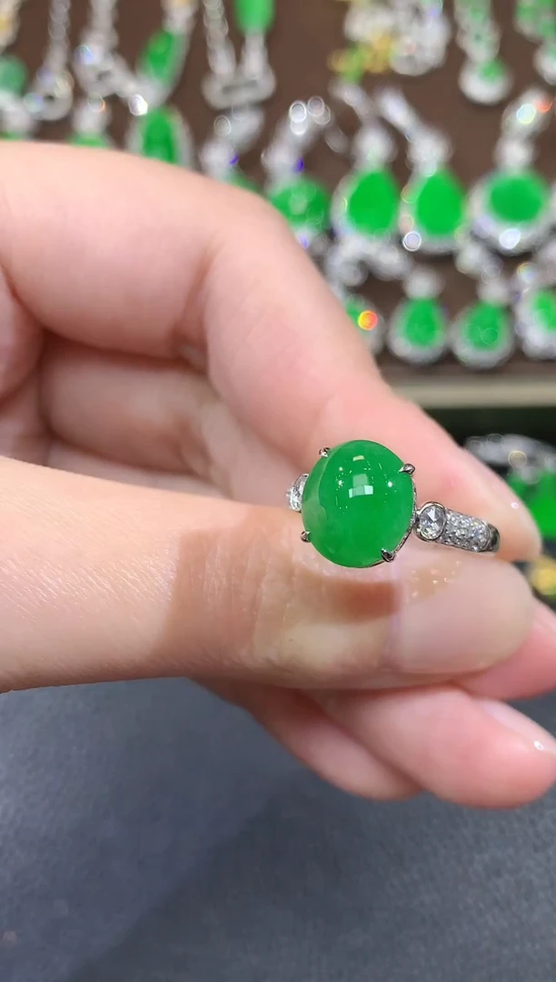 18K金镶嵌戒指翡翠C94