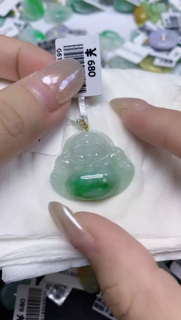 翡翠18K金镶嵌颈饰天然缅甸翡翠A货
