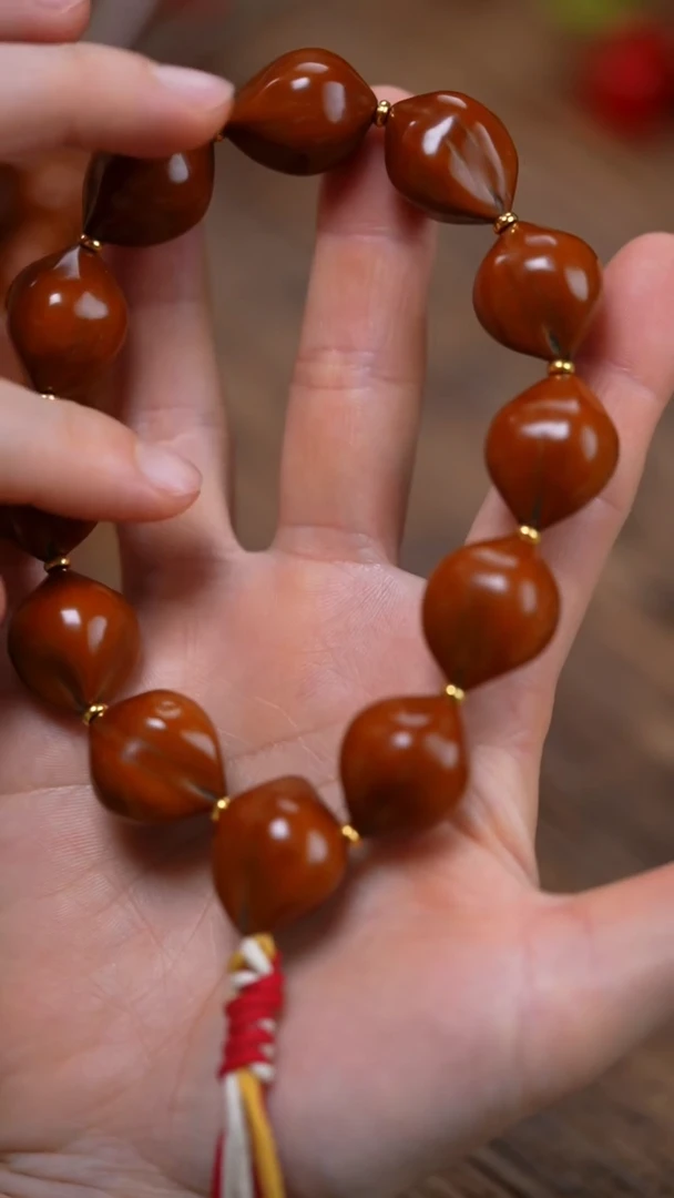 橄榄核手串/手链‘欢乐豆’17mm 12籽