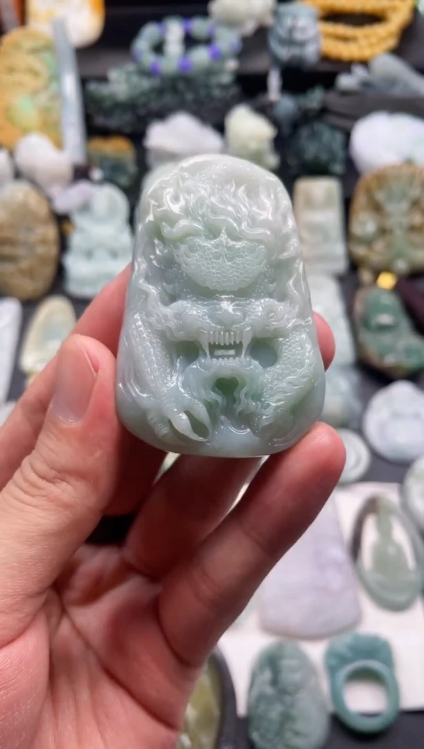 颈饰未镶嵌翡翠14  天然翡翠a货  龙牌