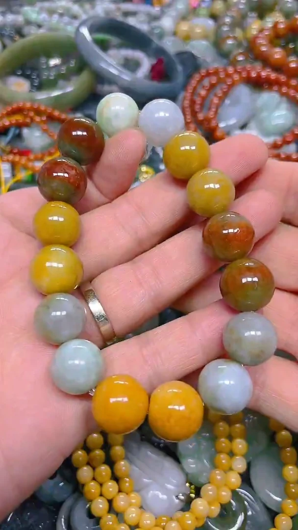 颈饰未镶嵌翡翠13mm/ Z /翡翠A货，一件也是批发价