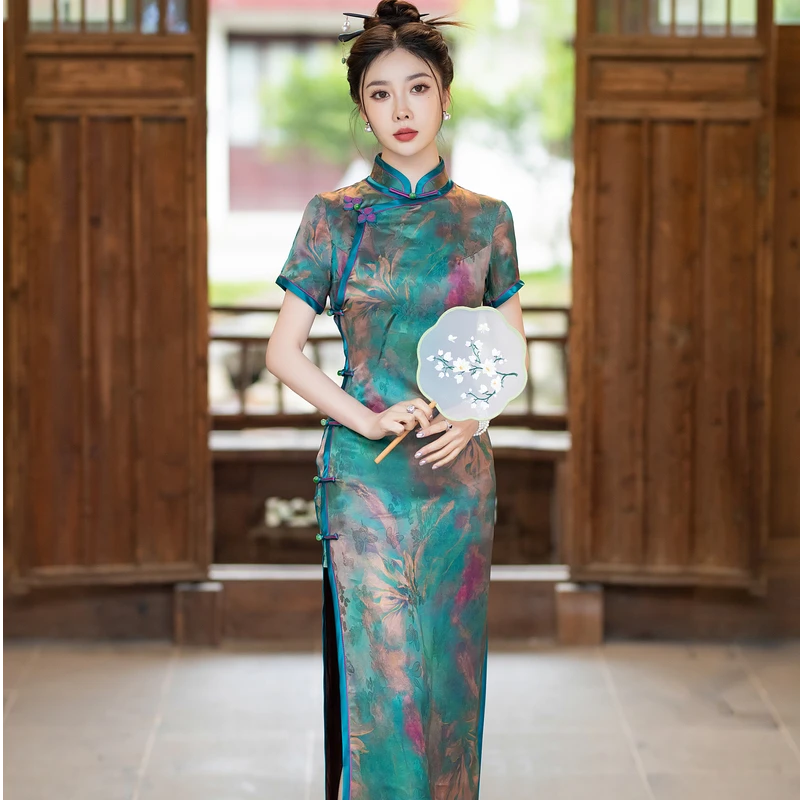 新中式旗袍改良年轻款高端气质高级感少女连衣裙女夏白色素雅刺绣