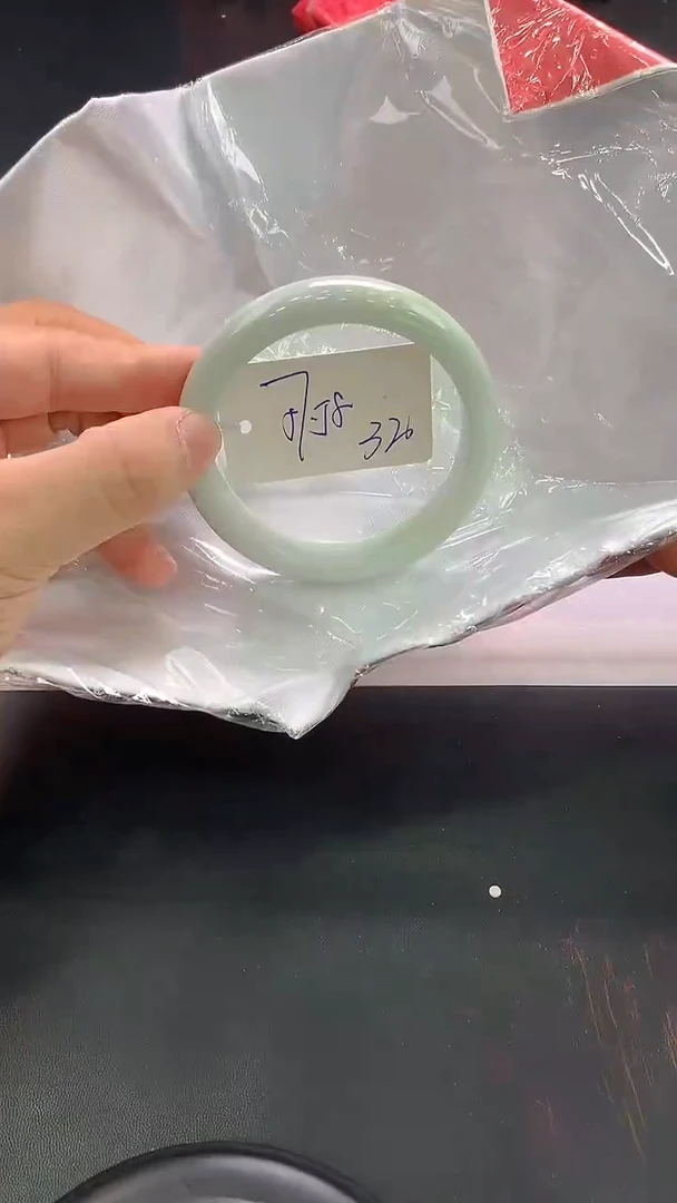 翡翠手镯未镶嵌118