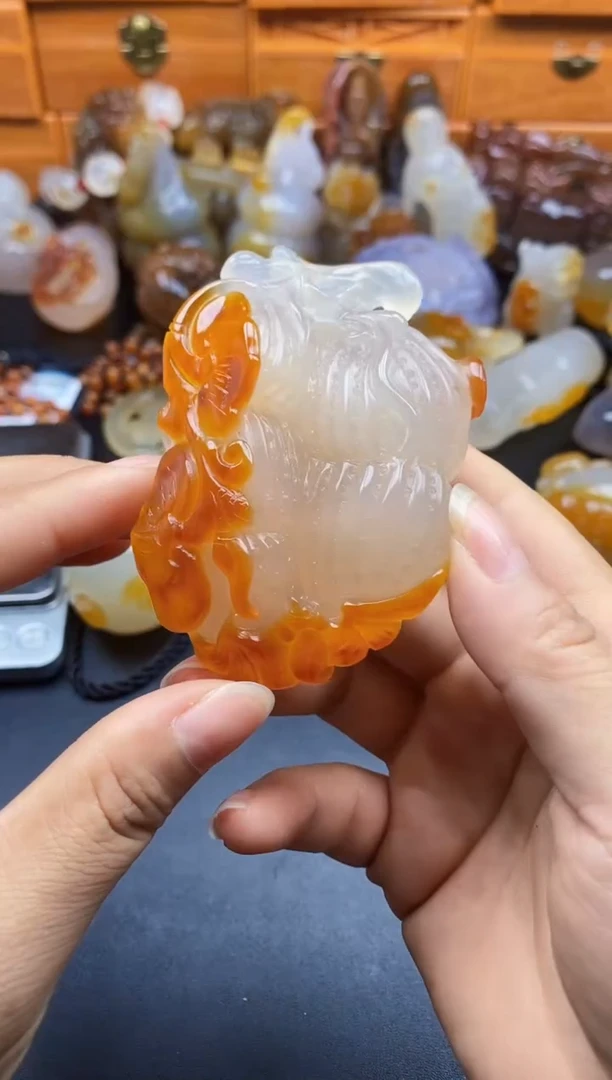 未镶嵌1玛瑙/玉髓?**?hh