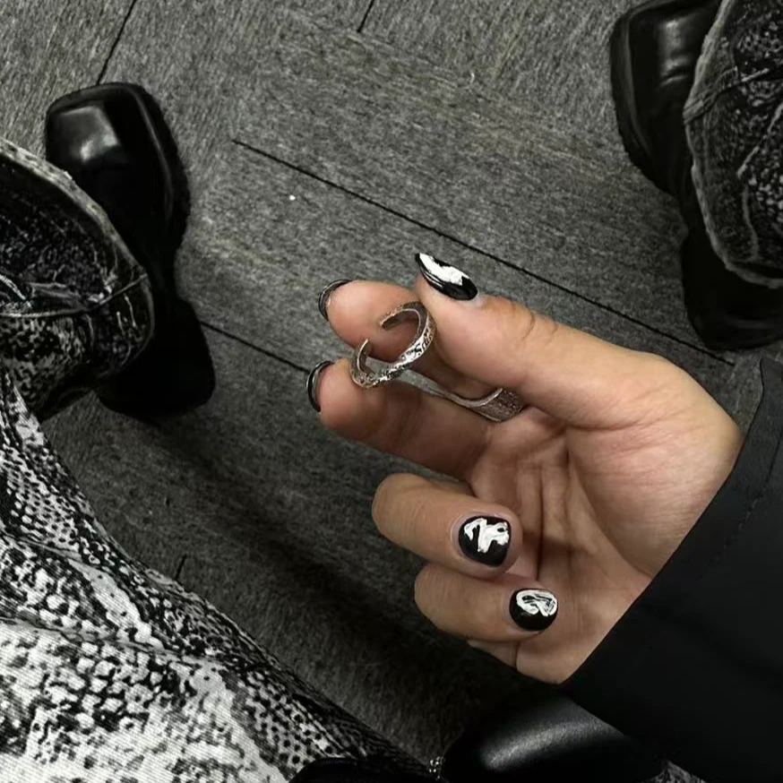 合金戒指 【陨灭 暗夜之翼 戒指】涂鸦细缠绕戒指国潮风发字嘻