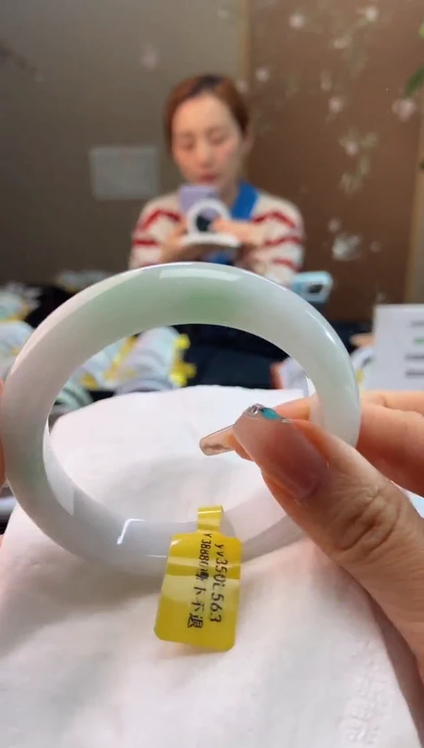 未镶嵌手镯翡翠56.5圈口t