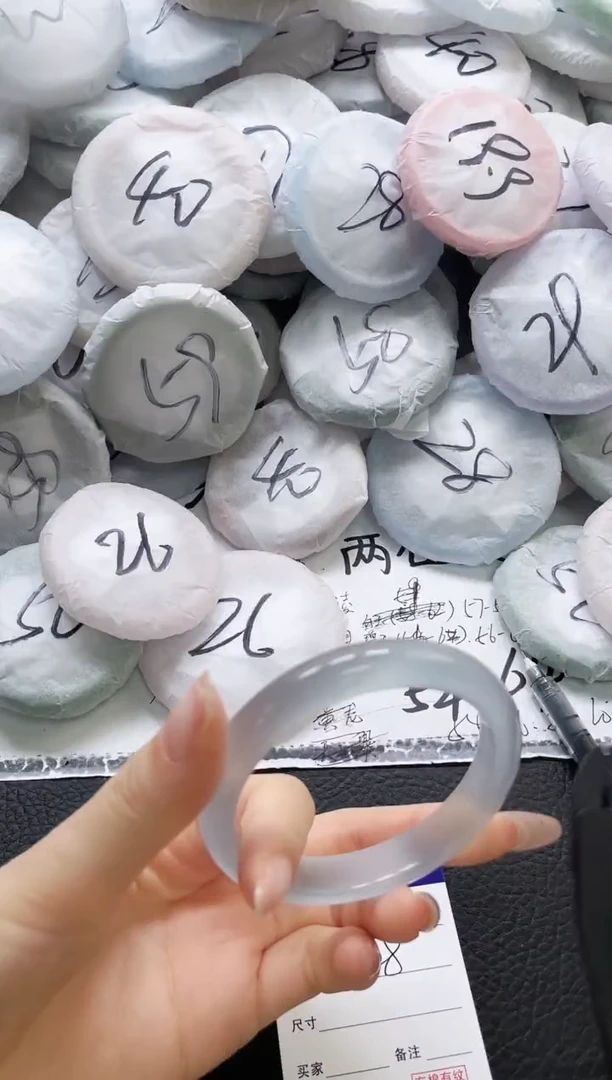 未镶嵌手镯石英质玉87-60