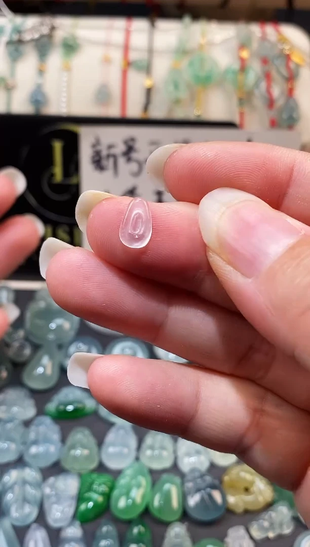 翡翠散珠福贝裸石