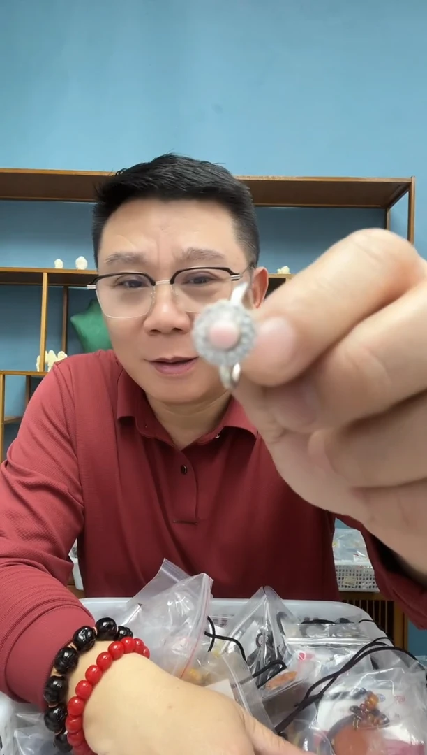 【闪购商品】琥珀裸石未镶嵌天然蜜蜡62