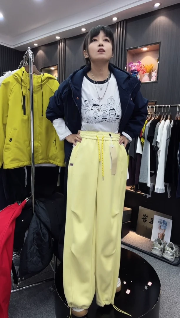 88710黄色休闲裤--XL
