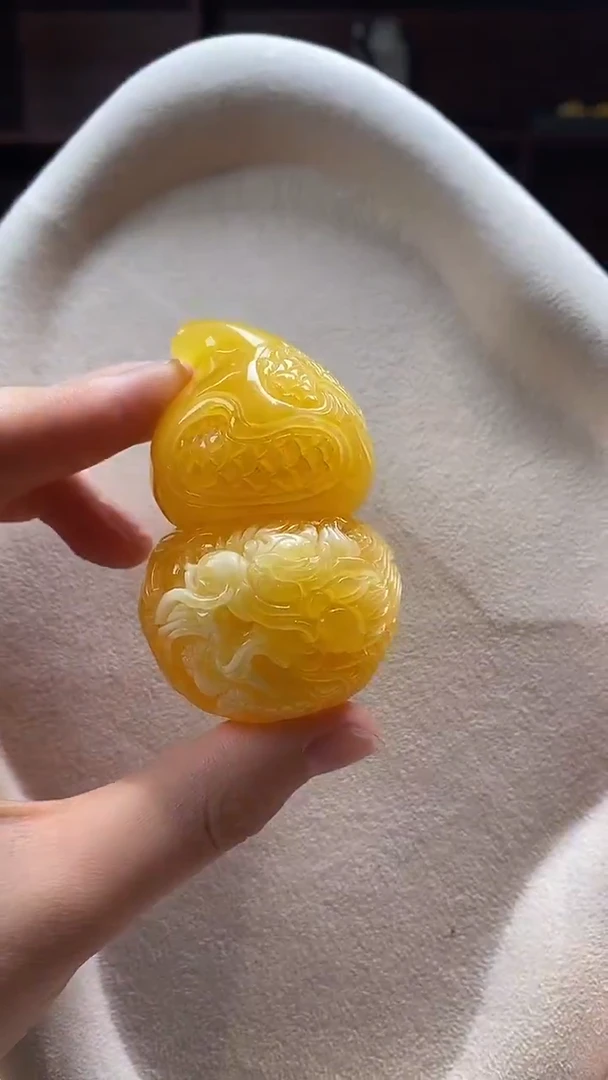 琥珀颈饰未镶嵌吊坠