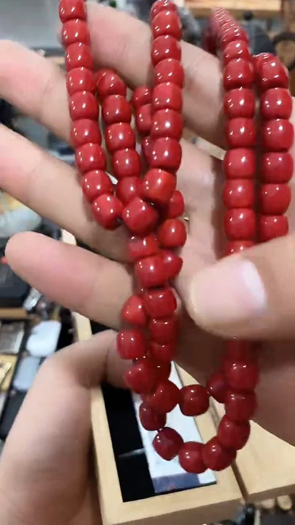 瓷片闪购商品  如图所示