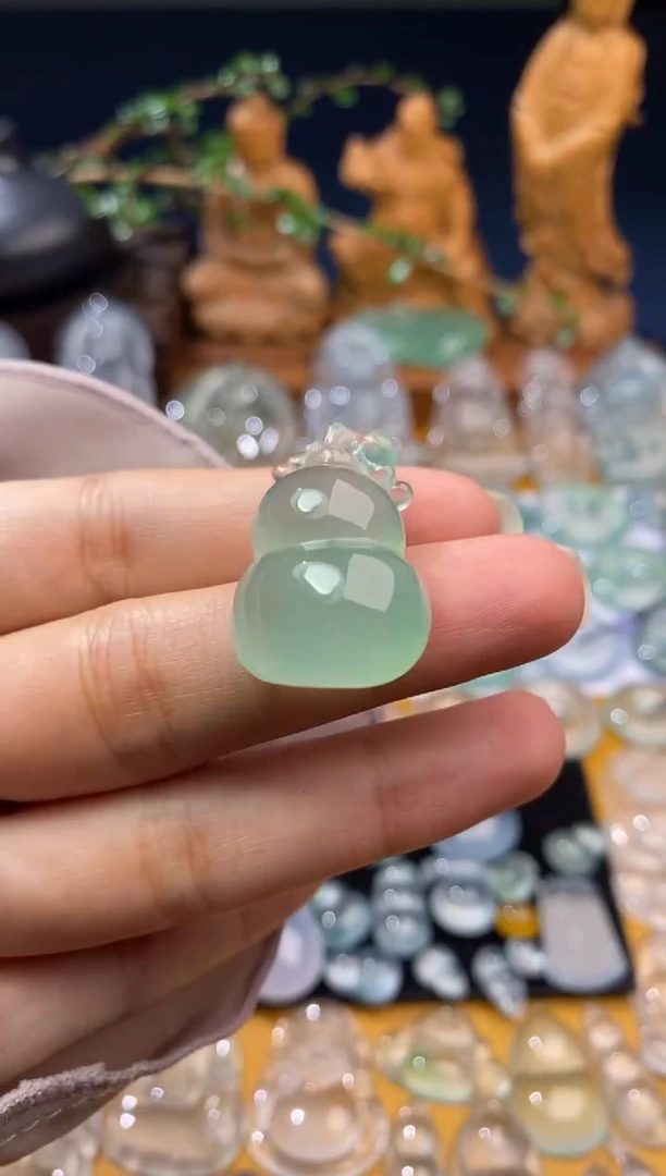 吊坠(不含链)未镶嵌翡翠立体葫芦