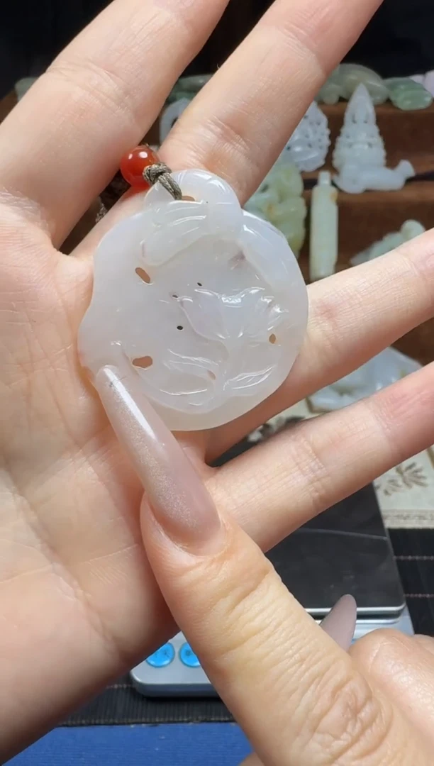 颈饰未镶嵌和田玉1