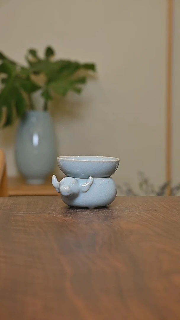 卧牛茶漏 天青 微瑕 朱家汝窑款