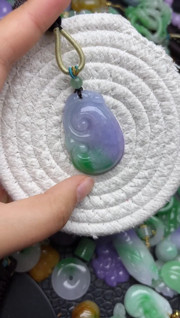 颈饰未镶嵌翡翠缅甸翡翠吊坠