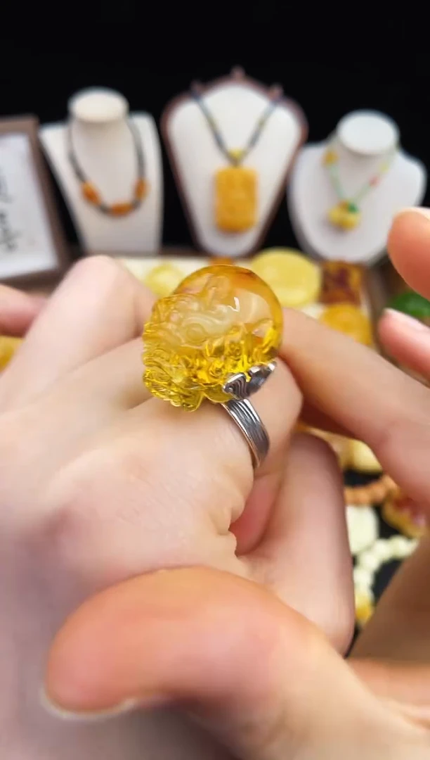 琥珀未镶嵌珠宝奇石柒月