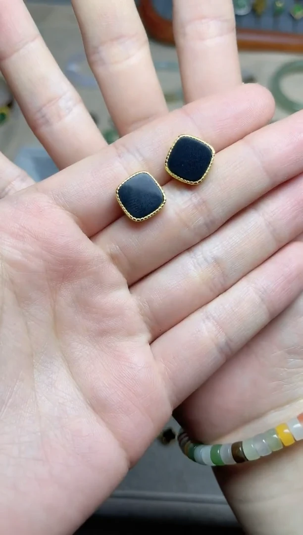 【闪购商品】和田玉耳饰银S925镶嵌06耳钉