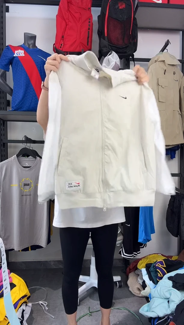 602编码 瑕疵款直播间过款为准 尺码m