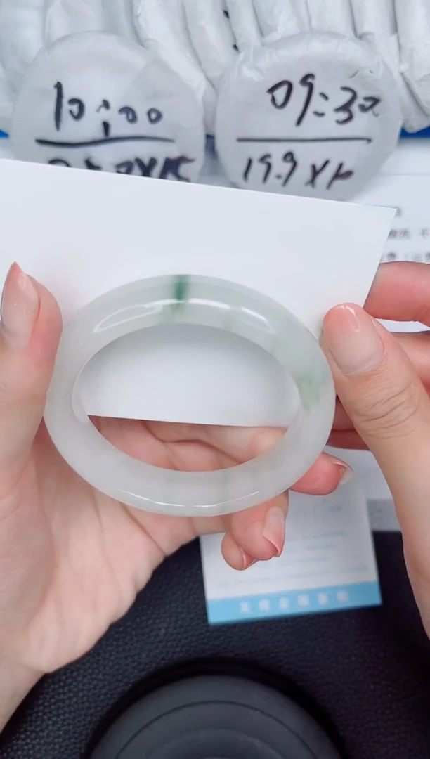 石英质玉手镯未镶嵌198-56