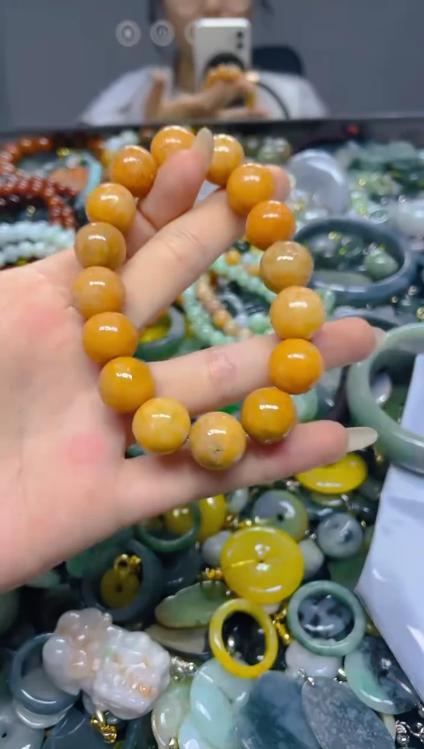 颈饰未镶嵌翡翠13MM/ Q /翡翠A货，一件也是批发价
