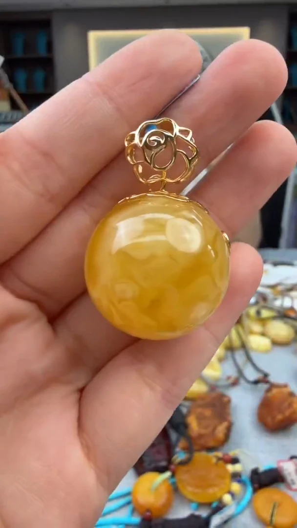 未镶嵌颈饰琥珀217秒拍号 假一罚三