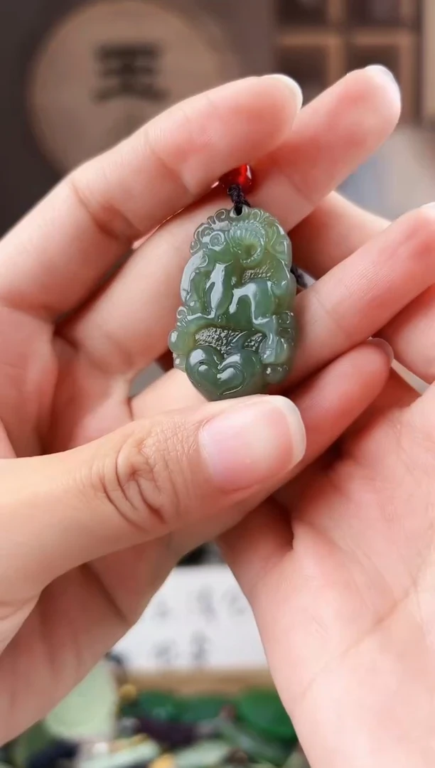 颈饰未镶嵌和田玉拍一发一，多样性发货