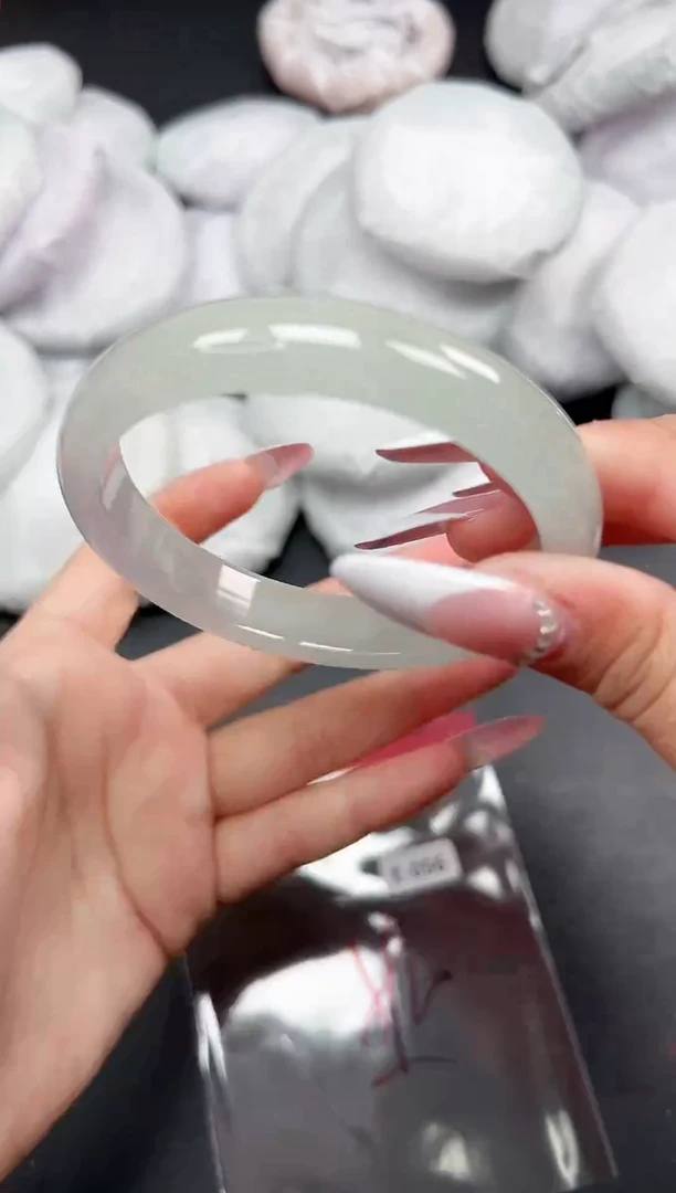 精品手镯，一物一拍E-056