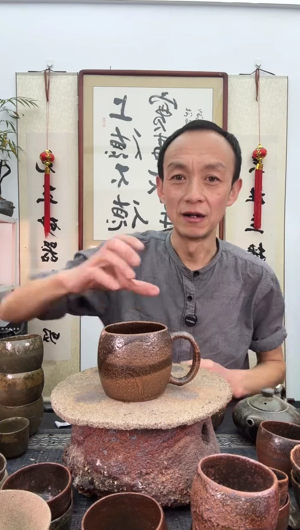 【闪购商品】瑕疵红色马克杯350毫升