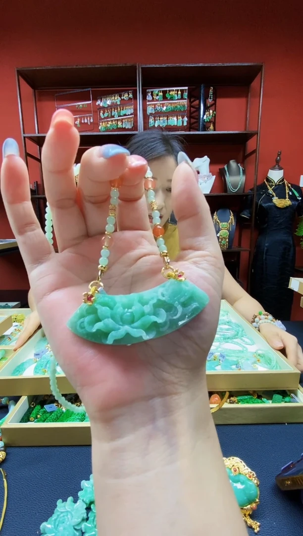 颈饰未镶嵌翡翠翡翠吊坠