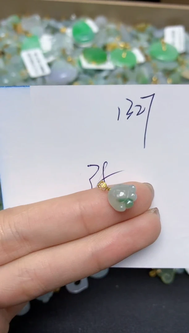 【闪购商品】翡翠颈饰18K金镶嵌 天然翡翠A货