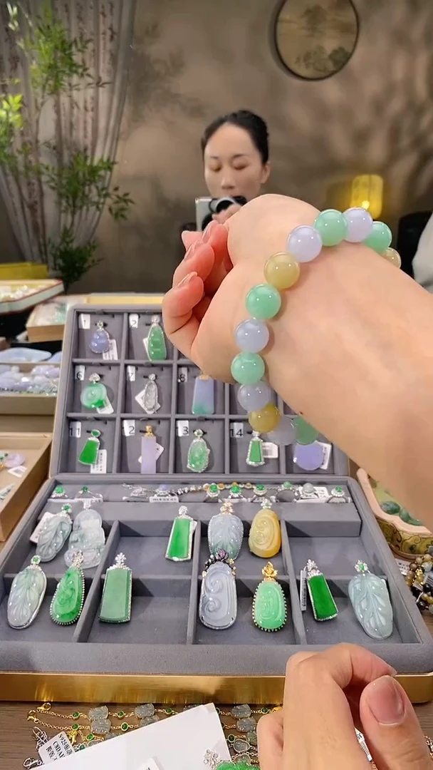吊坠(不含链)未镶嵌翡翠手串