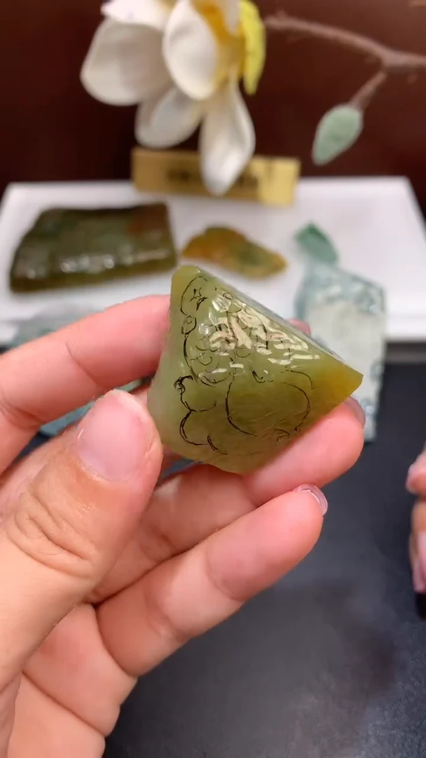 定制翡翠未镶嵌