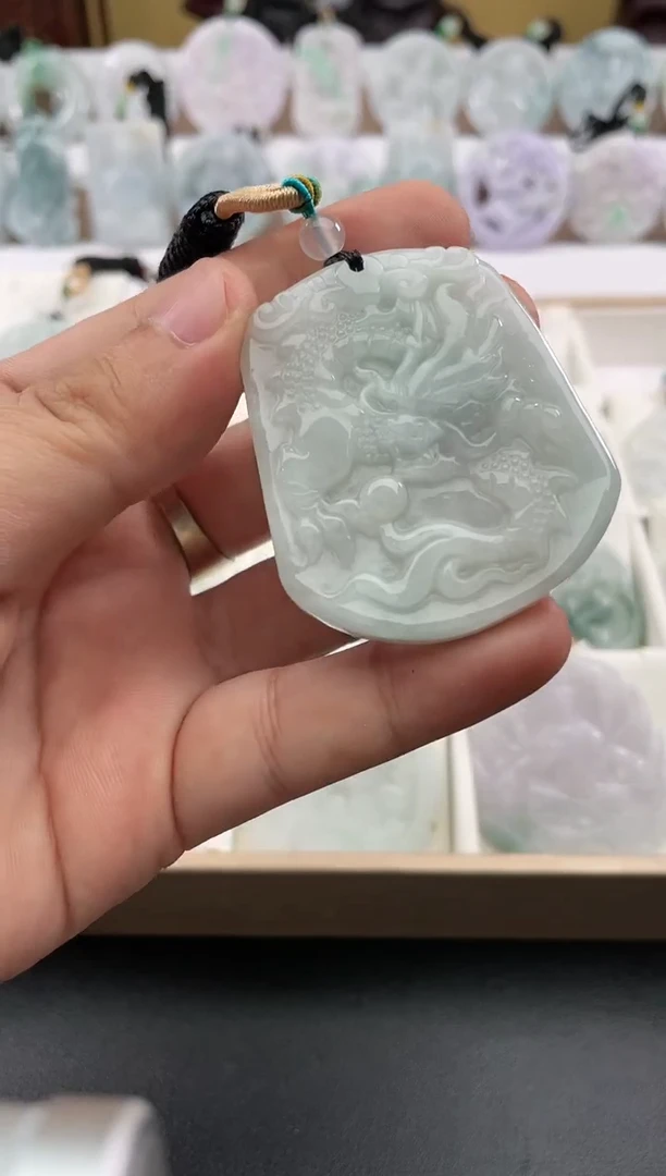 颈饰未镶嵌翡翠25/12/10/.88